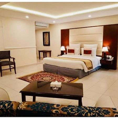 Hotel New Mid City Multan Luaran gambar
